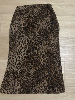 Princess Polly Eleganza Maxi Skirt Leopard Petite